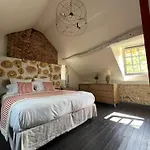 Casa de hóspedes La Maison D'aline - Honfleur - Maison D'hôte De Charme A La Normande 4*