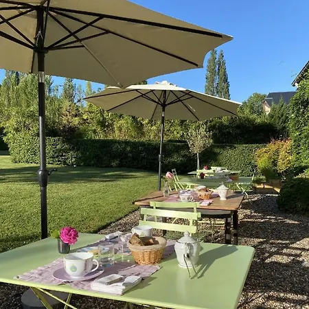 La Maison D'aline - Honfleur - Maison D'hote De Charme A La Normande 2* Pennedepie