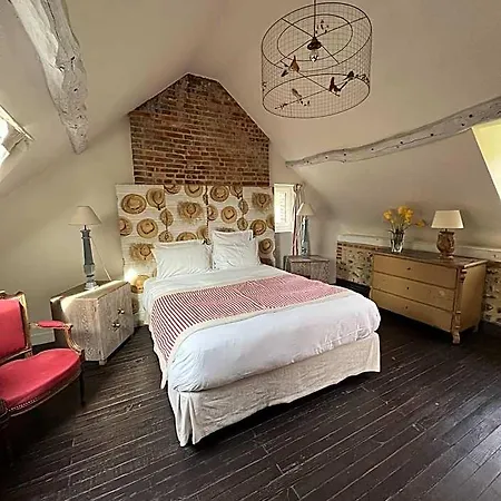 La Maison D'aline - Honfleur - Maison D'hote De Charme A La Normande ゲストハウス 4*