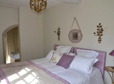ゲストハウス La Maison D'aline - Honfleur - Maison D'hote De Charme A La Normande 4*