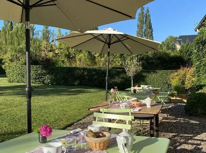 La Maison D'aline - Honfleur - Maison D'hôte De Charme A La Normande 3* Pennedepie
