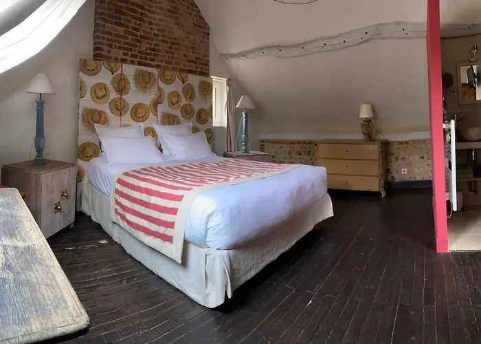 La Maison D'aline - Honfleur - Maison D'hôte De Charme A La Normande Casa de hóspedes Pennedepie