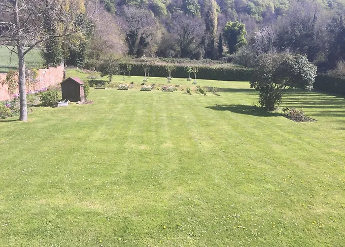 Casa de hóspedes La Maison D'aline - Honfleur - Maison D'hôte De Charme A La Normande 3*